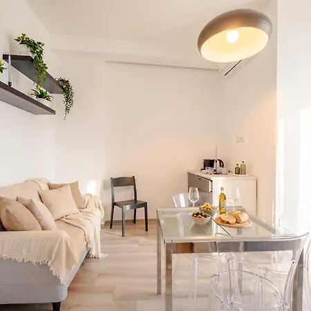 Ξενοδοχείο με διαμερίσματα Oberdan Panorama - Modern Penthouse 3*