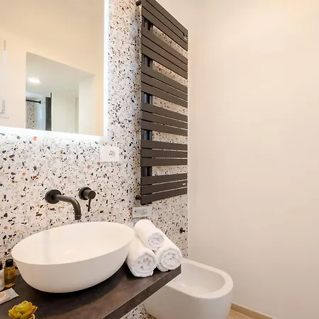 Oberdan Panorama - Modern Penthouse Μπάρι